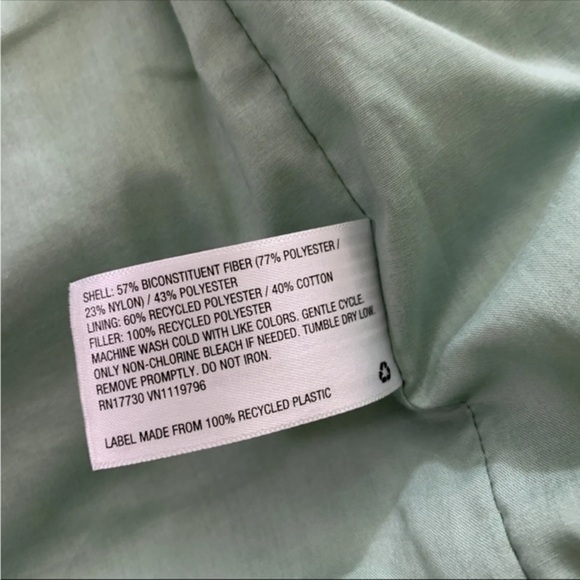 New with tag universal thread woman’s long coat size XS fu - Picture 7 of 7